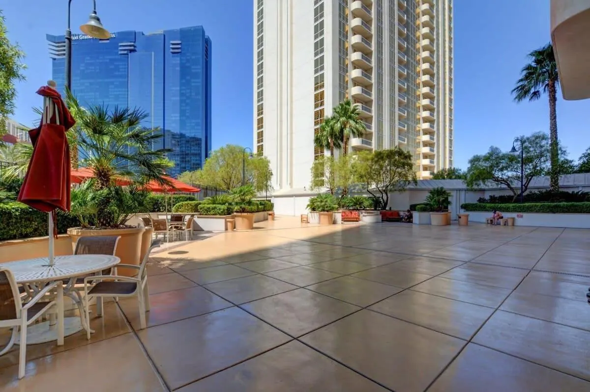 Dom wakacyjny Signature 2Br3Ba Balcony Combo Units 16-702 And 04 Las Vegas